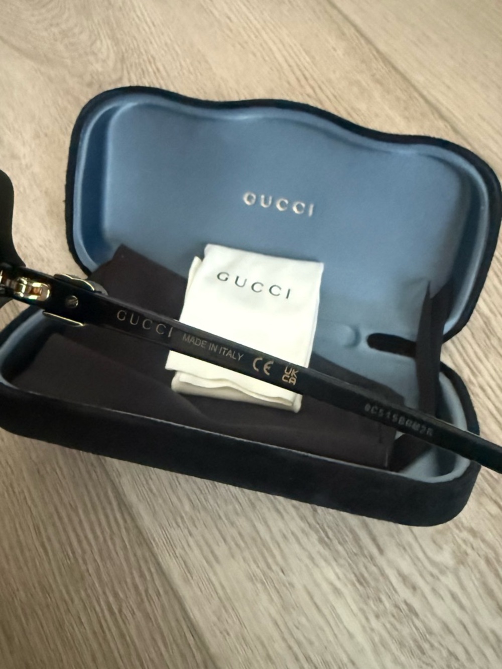 Gucci Glossy Black Oversized Square Women's Sunglasses - Picture 6 of 7